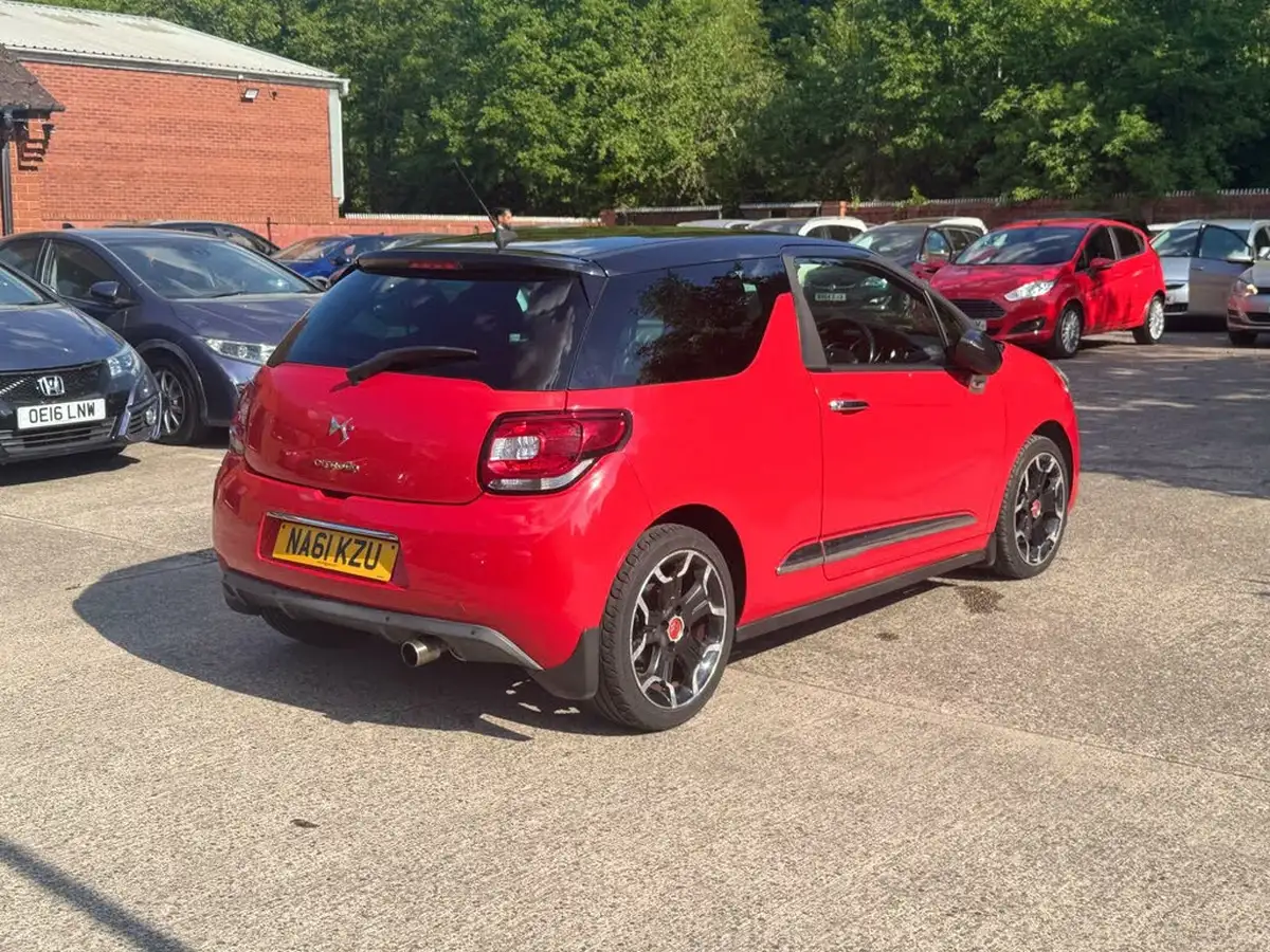 2011-citroen-ds3-16-dstyle-plus-big-8