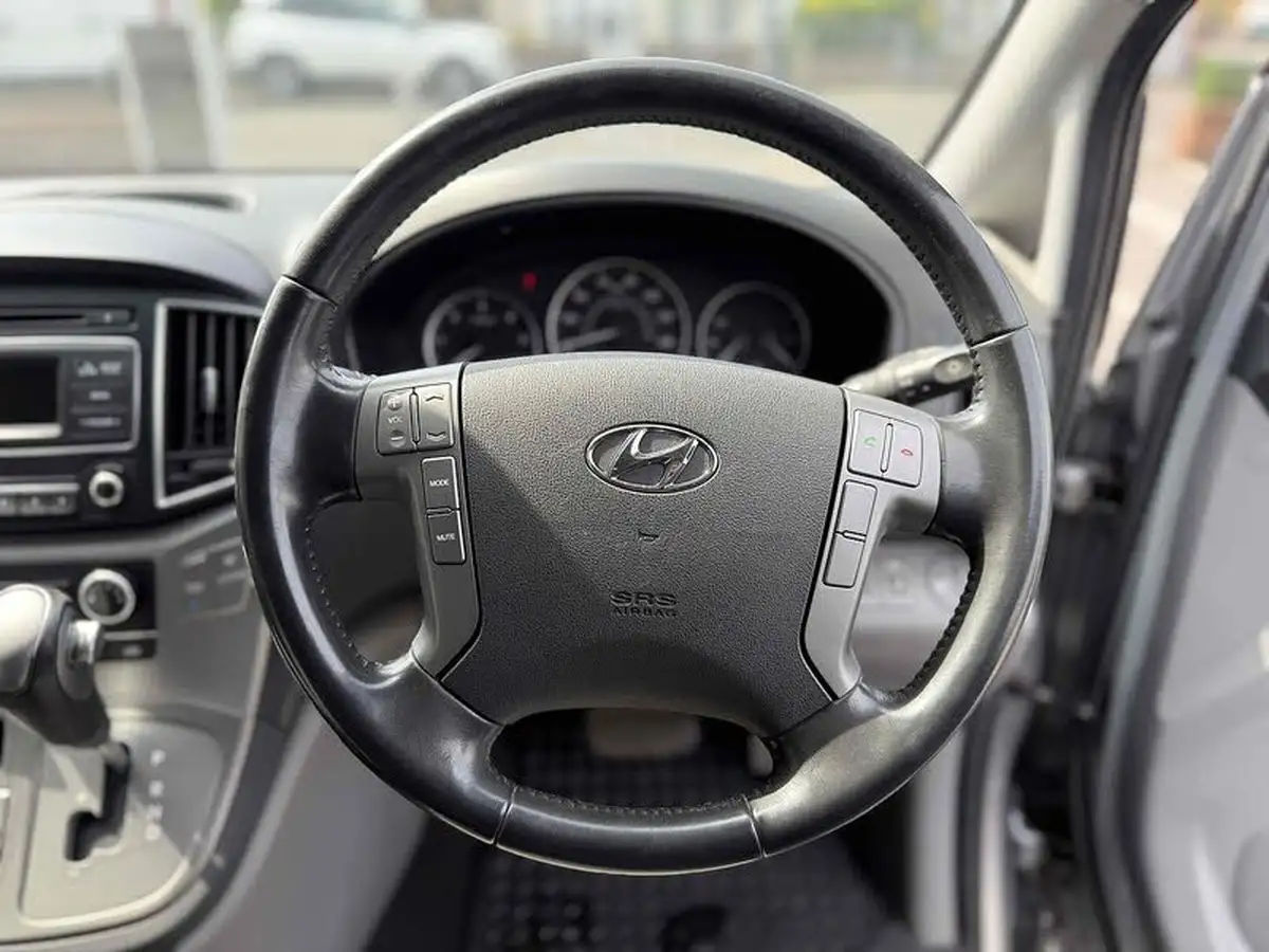 2016-hyundai-i800-25crdi-se-168bhp-auto-big-17