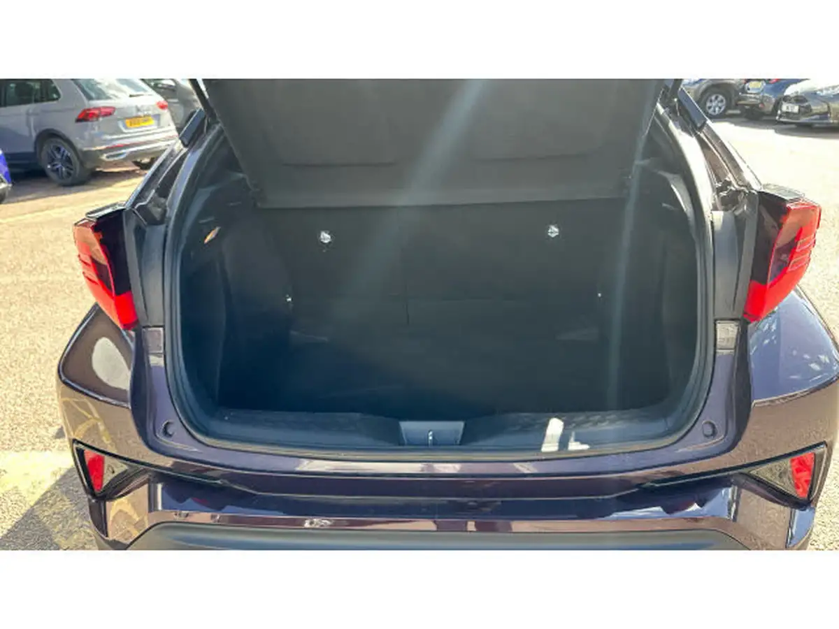 2023-toyota-c-hr-18-vvt-i-gr-sport-big-13