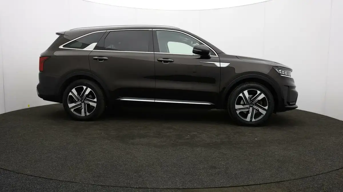 2022-kia-sorento-16-t-gdi-3-226bhp-hev-big-41