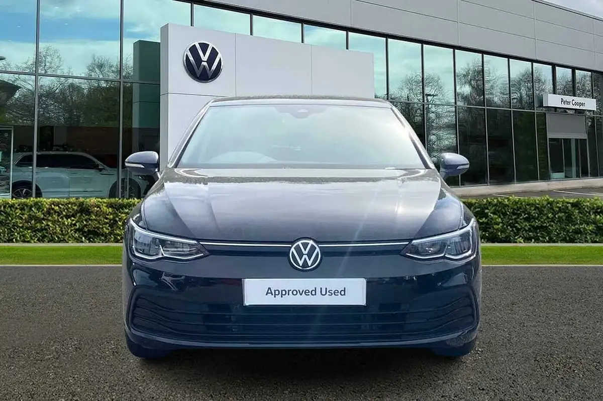 2022-volkswagen-golf-15-tsi-life-130ps-hatchback-big-6