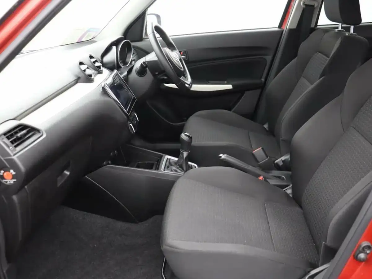 2020-suzuki-swift-12-dualjet-sz-t-90ps-1242cc-big-12
