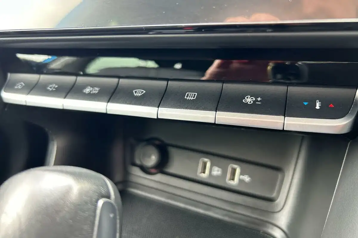 2024-mg-zs-suv-10t-gdi-exclusive-auto-big-11