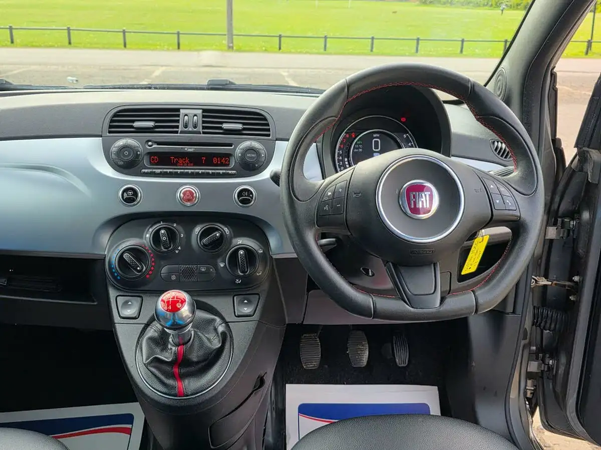 2014-fiat-500-12-s-big-17