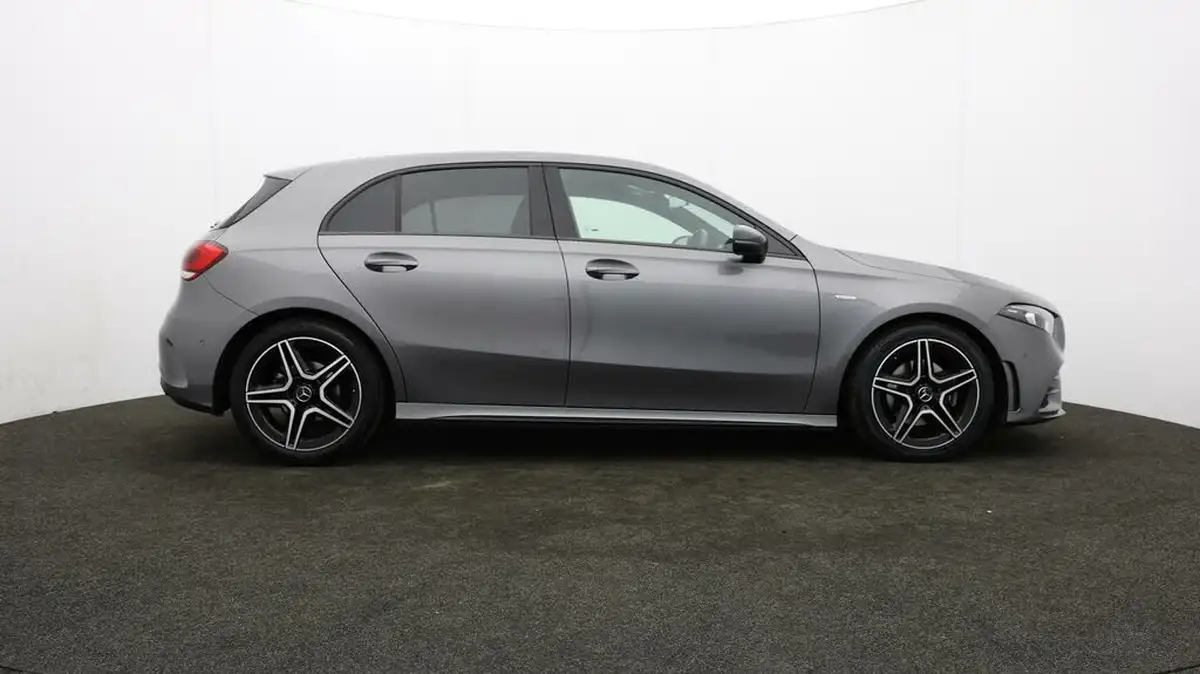 2022-mercedes-benz-a-class-13-a180-amg-line-executive-edition-hatchback-5d-7g-dct-big-38