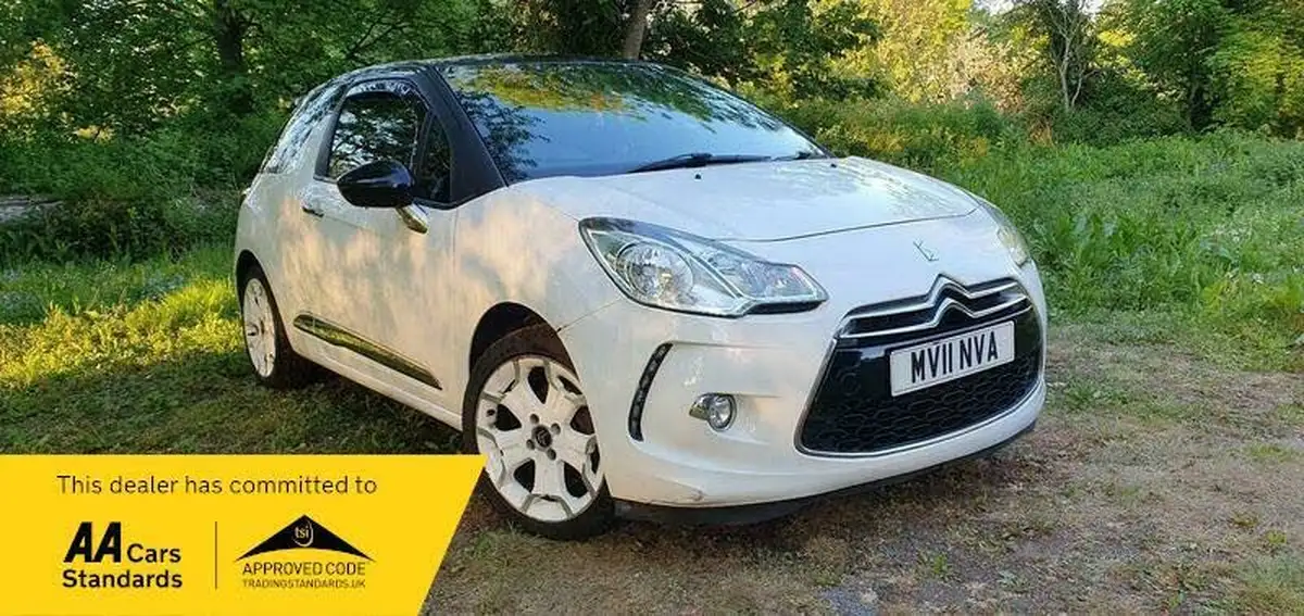 2011-citroen-ds3-16-dsport-150ps-big-1
