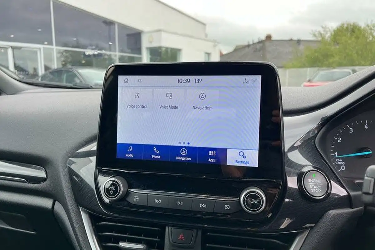 2022-ford-fiesta-big-36