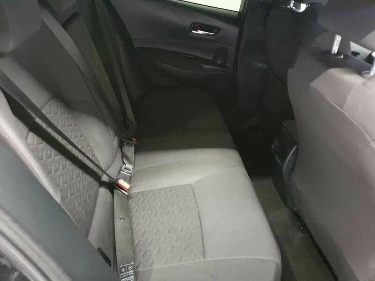 2021-toyota-corolla-18-vvt-i-icon-tech-trk-hatchback-5d-big-8