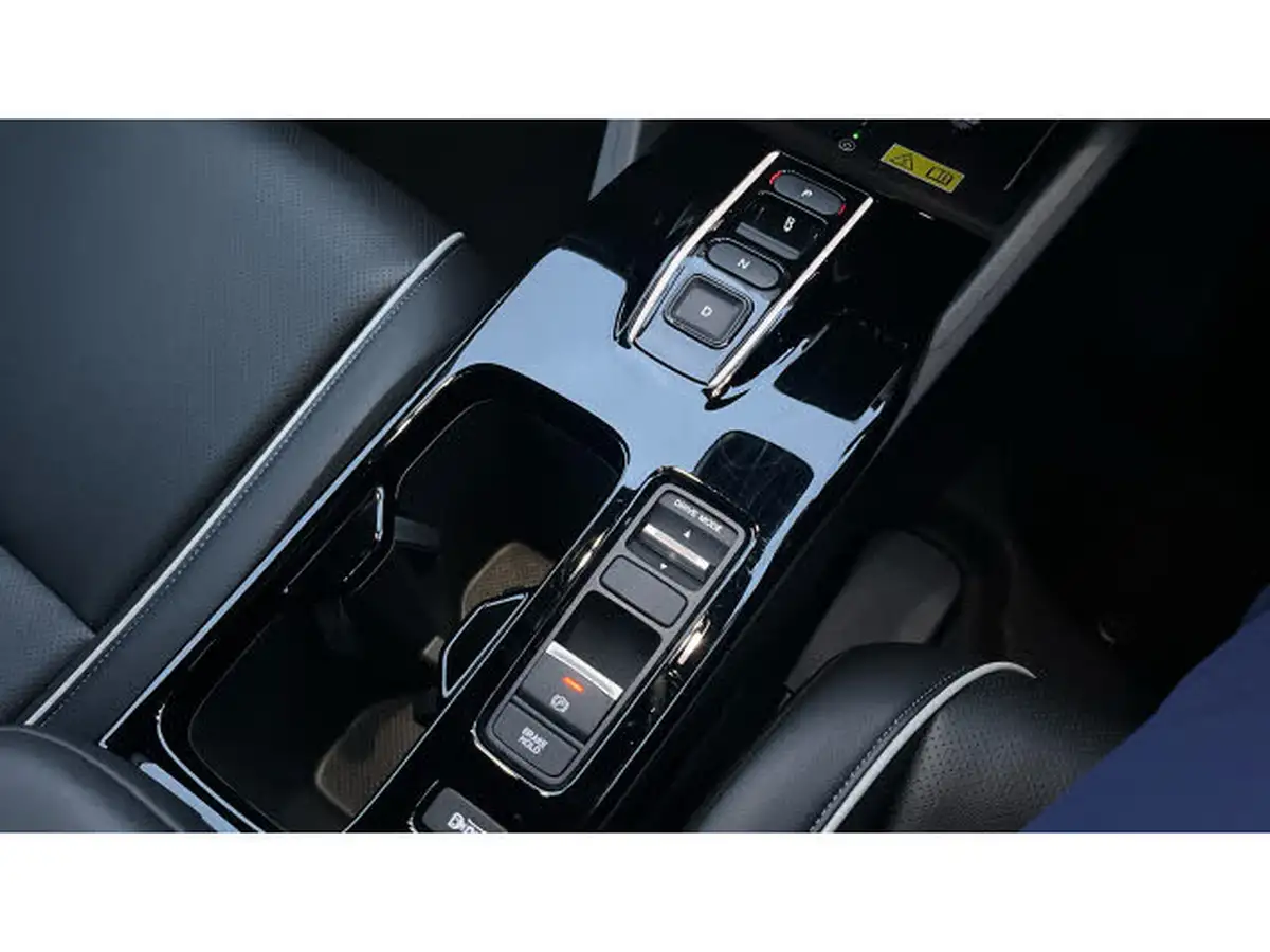 2023-honda-eny1-e-advance-big-30