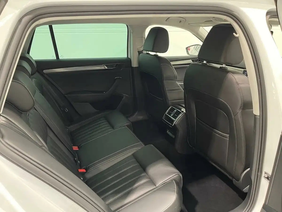 2021-skoda-superb-15-tsi-se-l-estate-dsg-big-34
