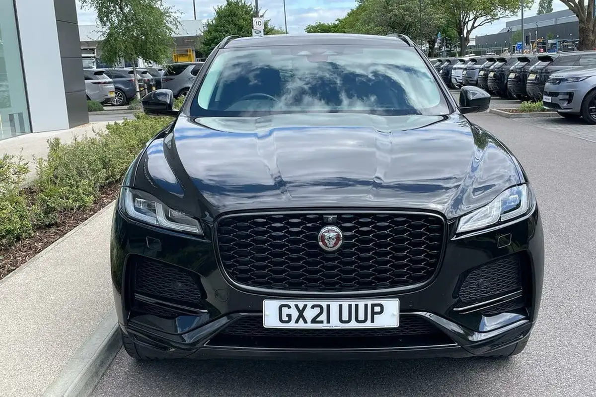 2021-jaguar-f-pace-20-d200-s-mhev-big-14