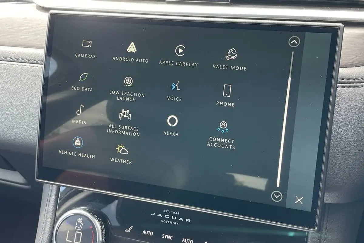 2021-jaguar-f-pace-20-d200-s-mhev-big-38