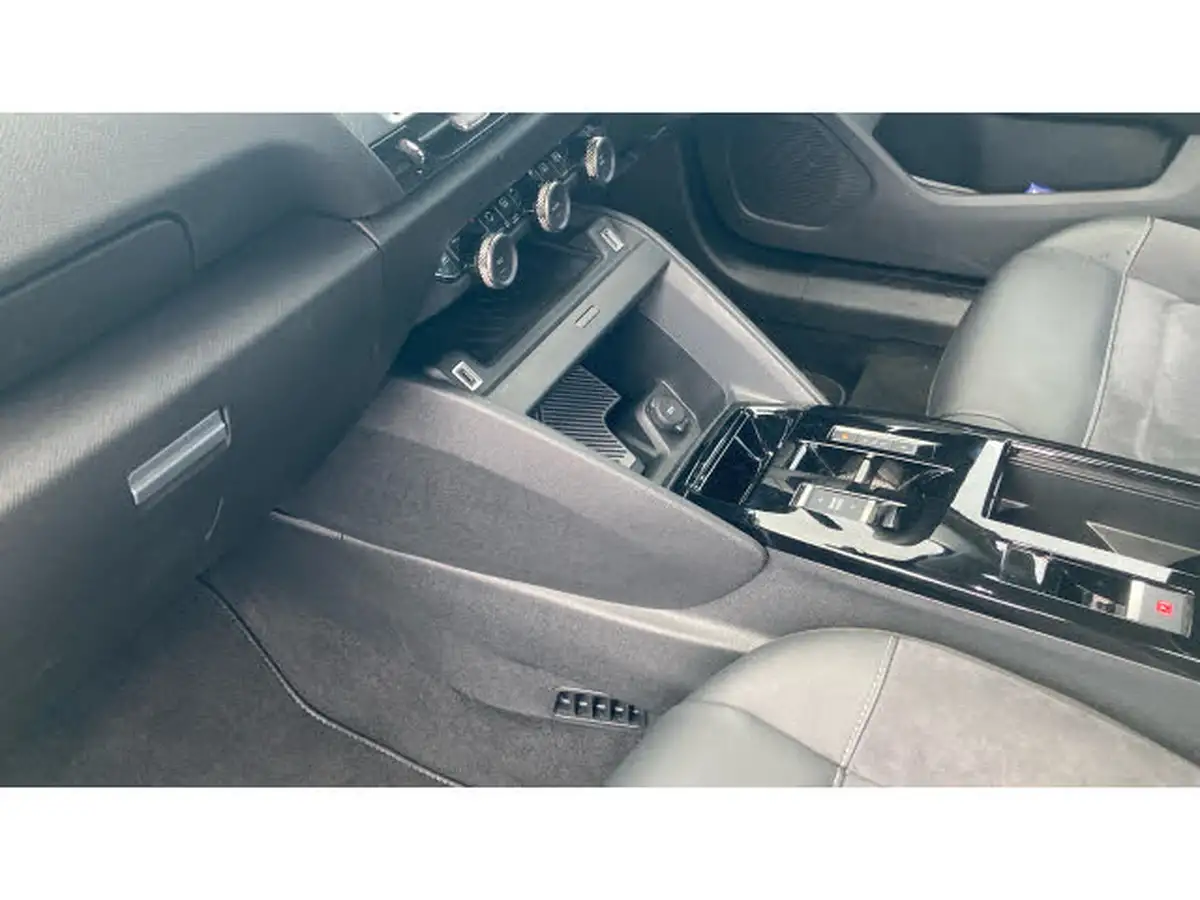 2024-citroen-c4-e-e-series-156ps-54kwh-big-12