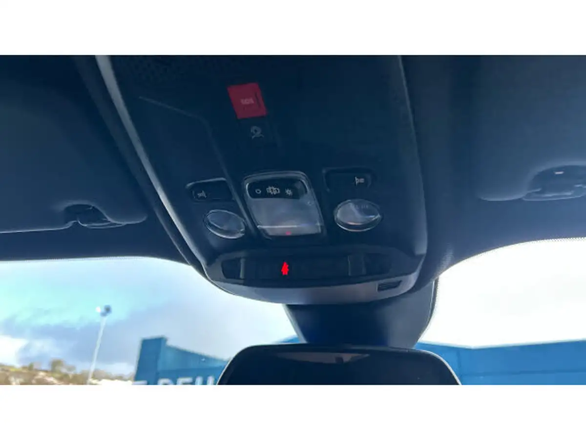 2024-peugeot-2008-suv-e-allure-136ps-50kwh-big-28