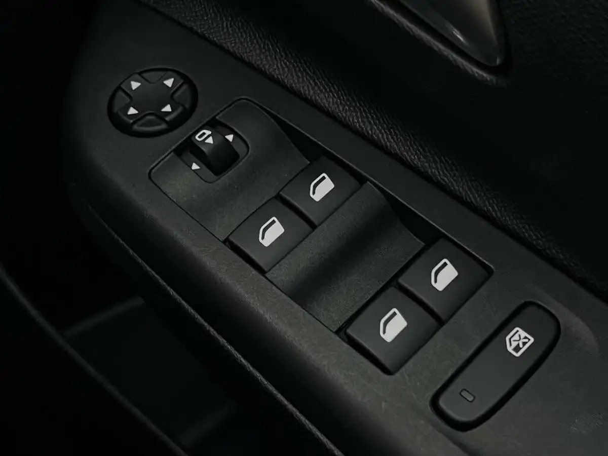 2021-vauxhall-corsa-12-turbo-elite-auto-big-21