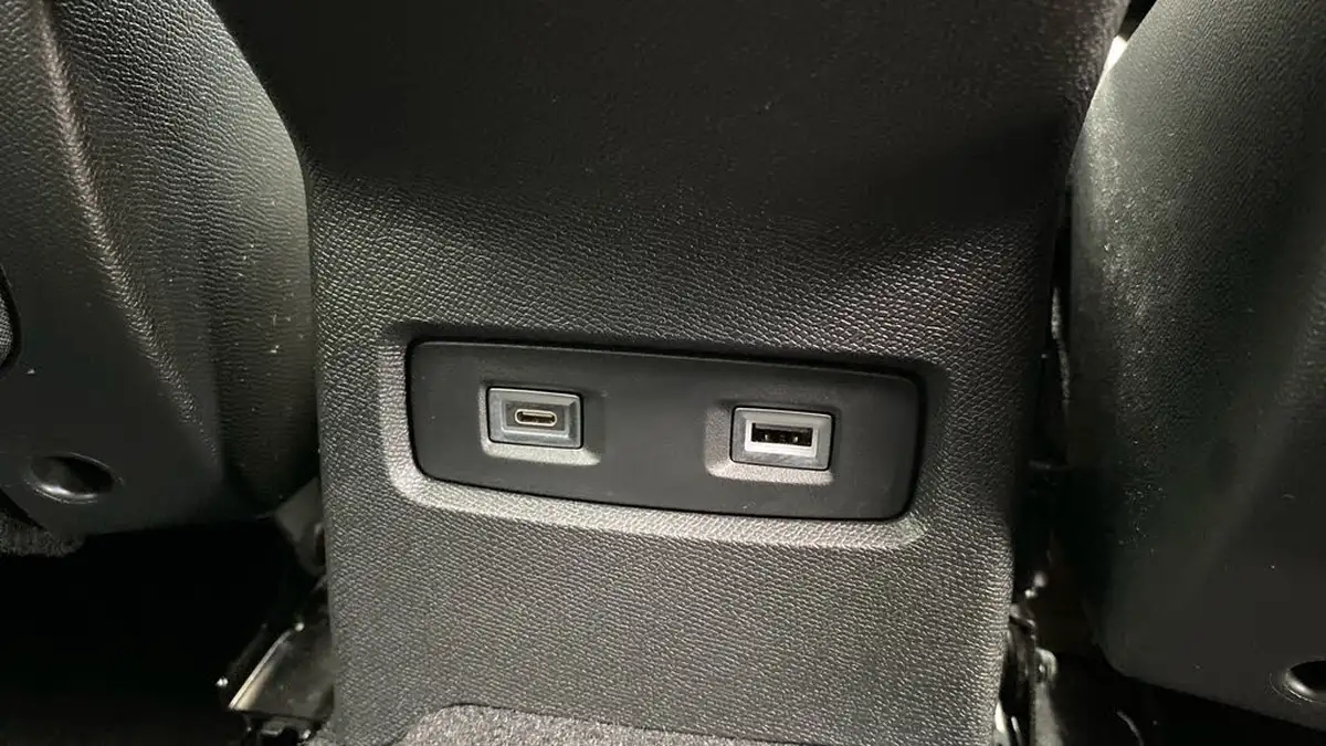 2024-citroen-c4-12-puretech-max-130ps-ss-eat8-big-34