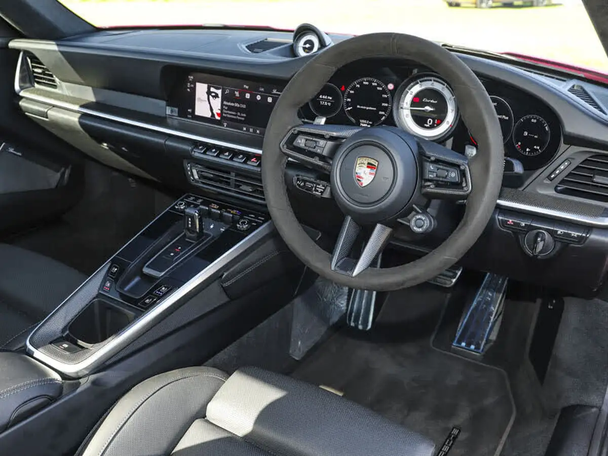 2024-porsche-911-38-turbo-coupe-big-9