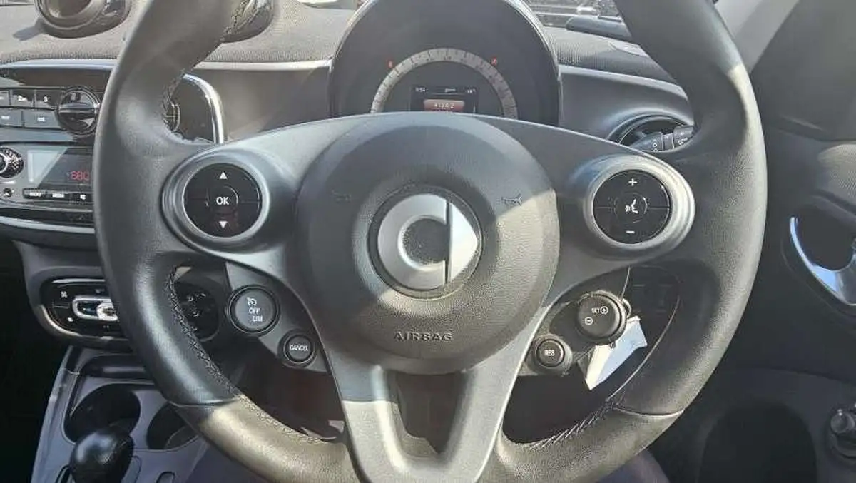 2016-smart-forfour-10-passion-70bhp-ss-twinamic-big-17