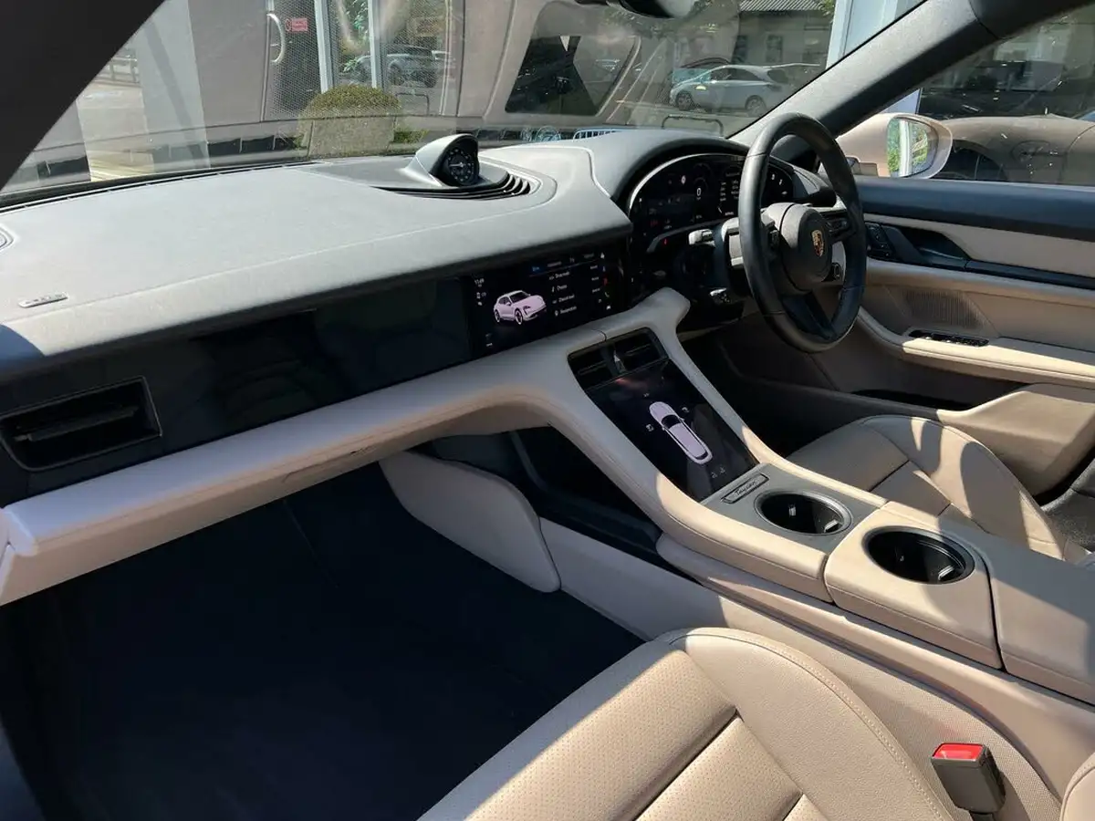 2023-porsche-taycan-e-4s-sport-turismo-530ps-big-12