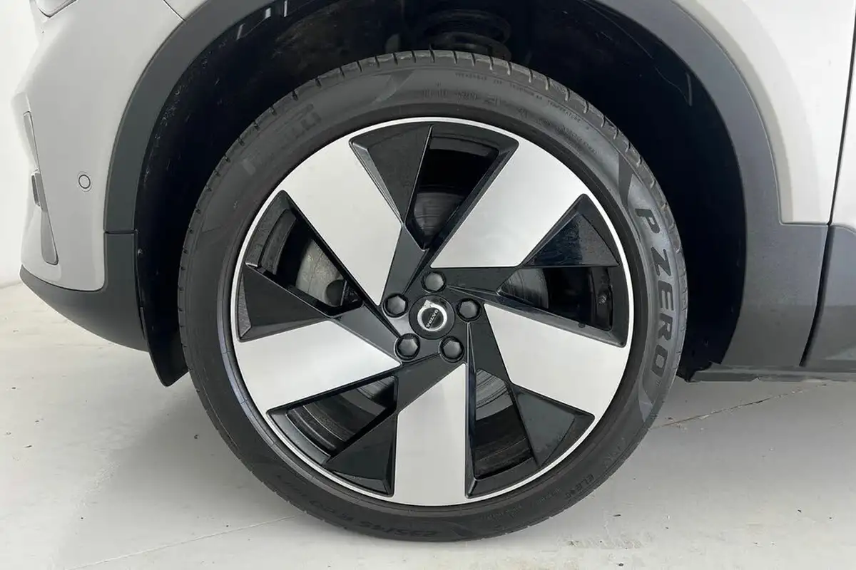 2022-volvo-c40-e-twin-recharge-pro-big-4