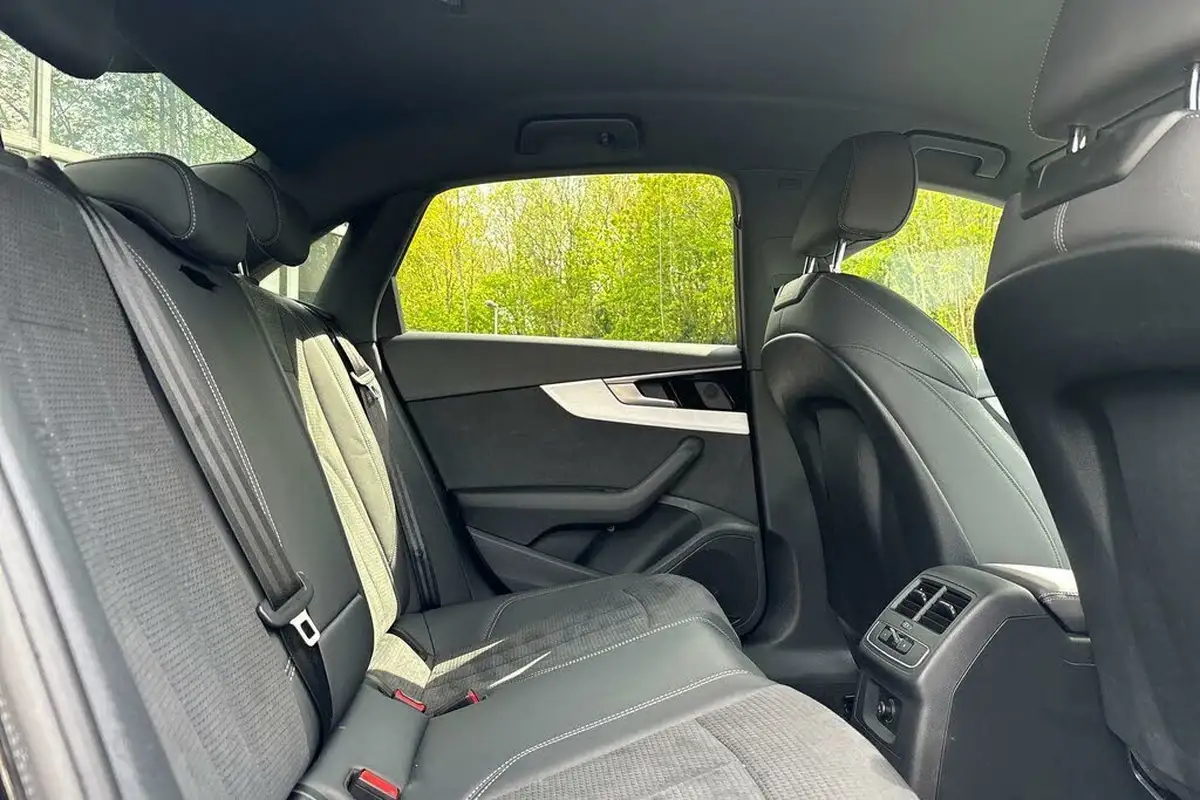 2021-audi-a4-20-35-tdi-s-line-big-21