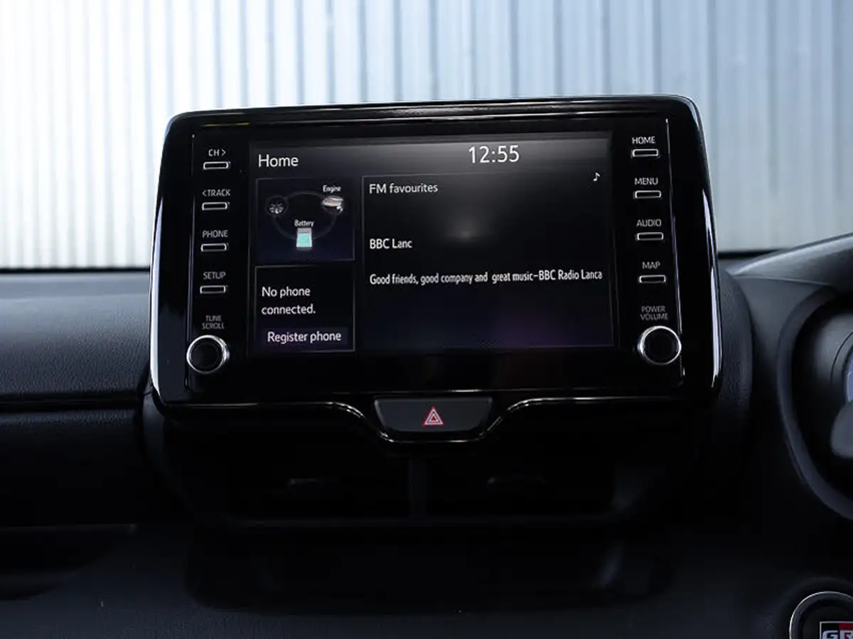2022-toyota-yaris-15-vvt-i-gr-sport-big-8
