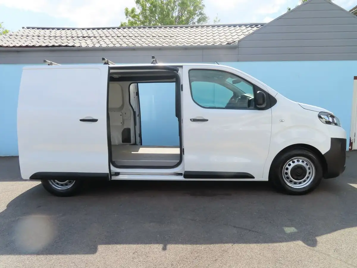 2019-citroen-dispatch-16bluehdi-x-m-1000-115pseu6-ss-big-17