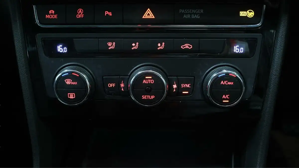2019-seat-leon-15-tsi-evo-fr-130ps-ss-hatchback-big-11