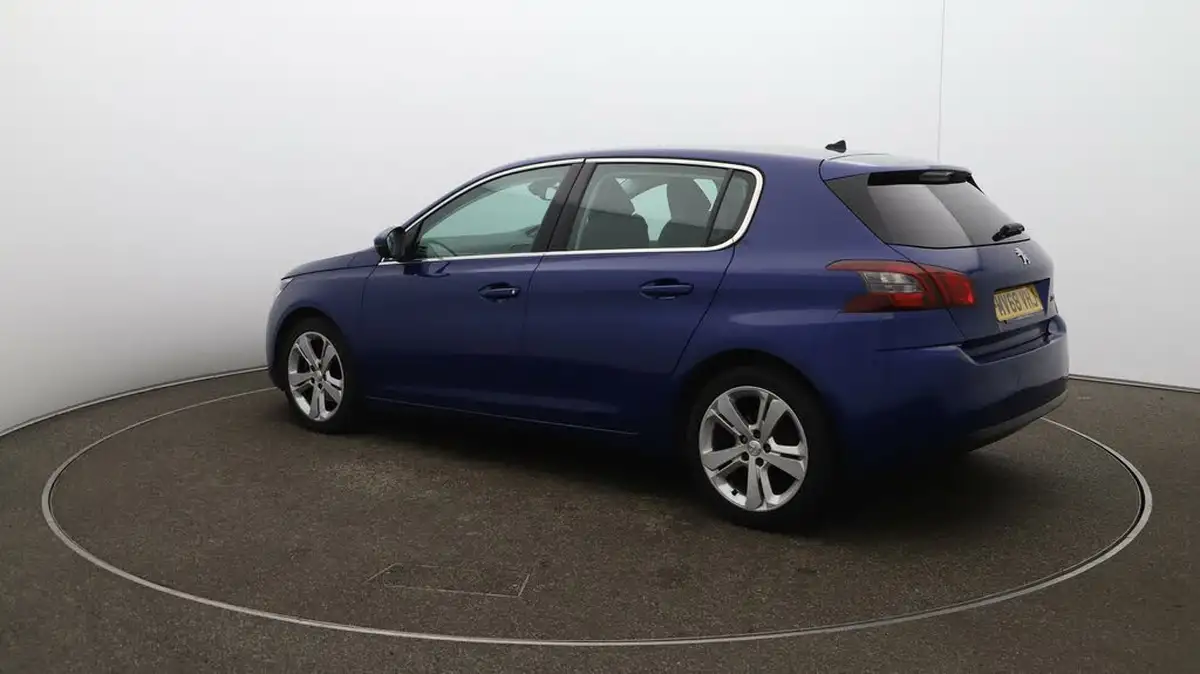 2018-peugeot-308-15-bluehdi-allure-15-bluehdi-big-36