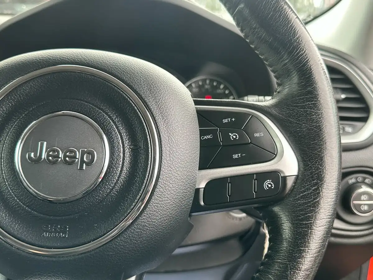 2015-jeep-renegade-16td-limited-big-44