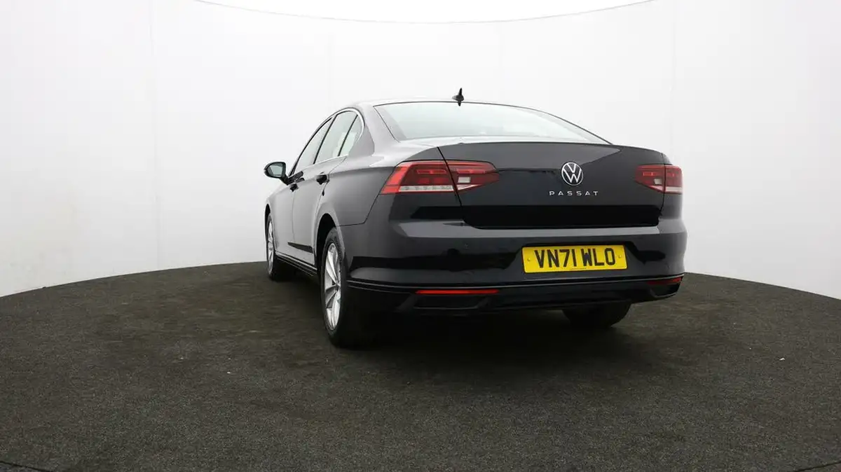 2021-volkswagen-passat-20tdi-se-nav-150ps-saloon-4d-dsg-big-29