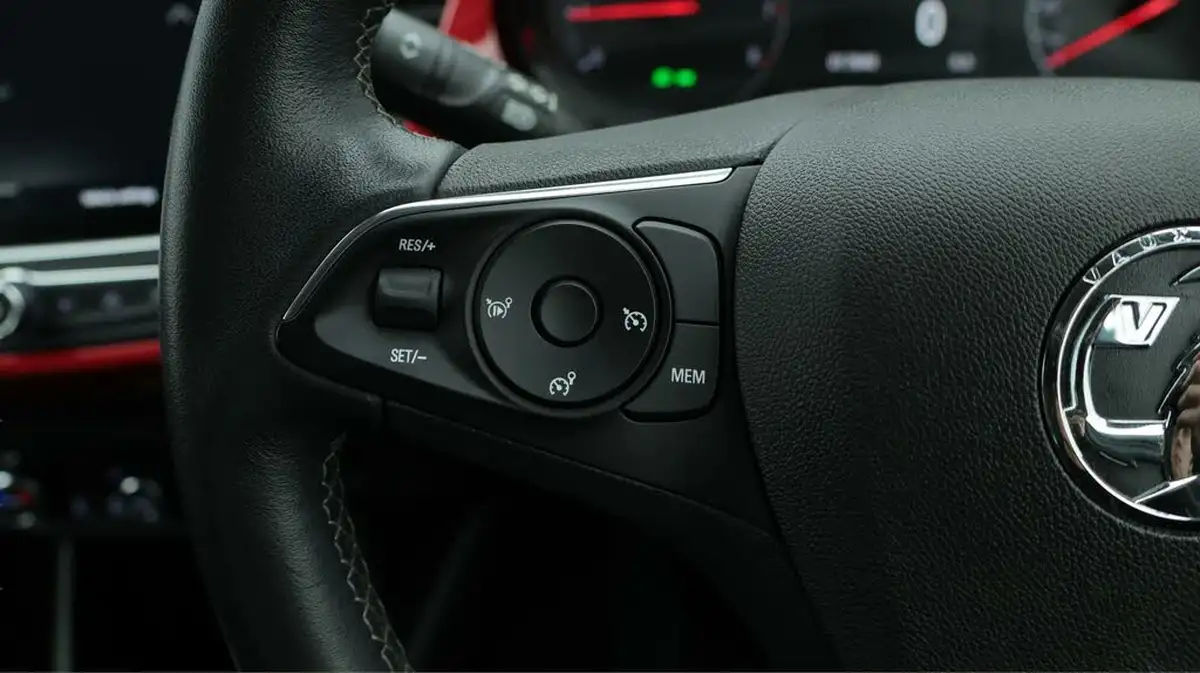 2022-vauxhall-crossland-12i-gs-line-big-22