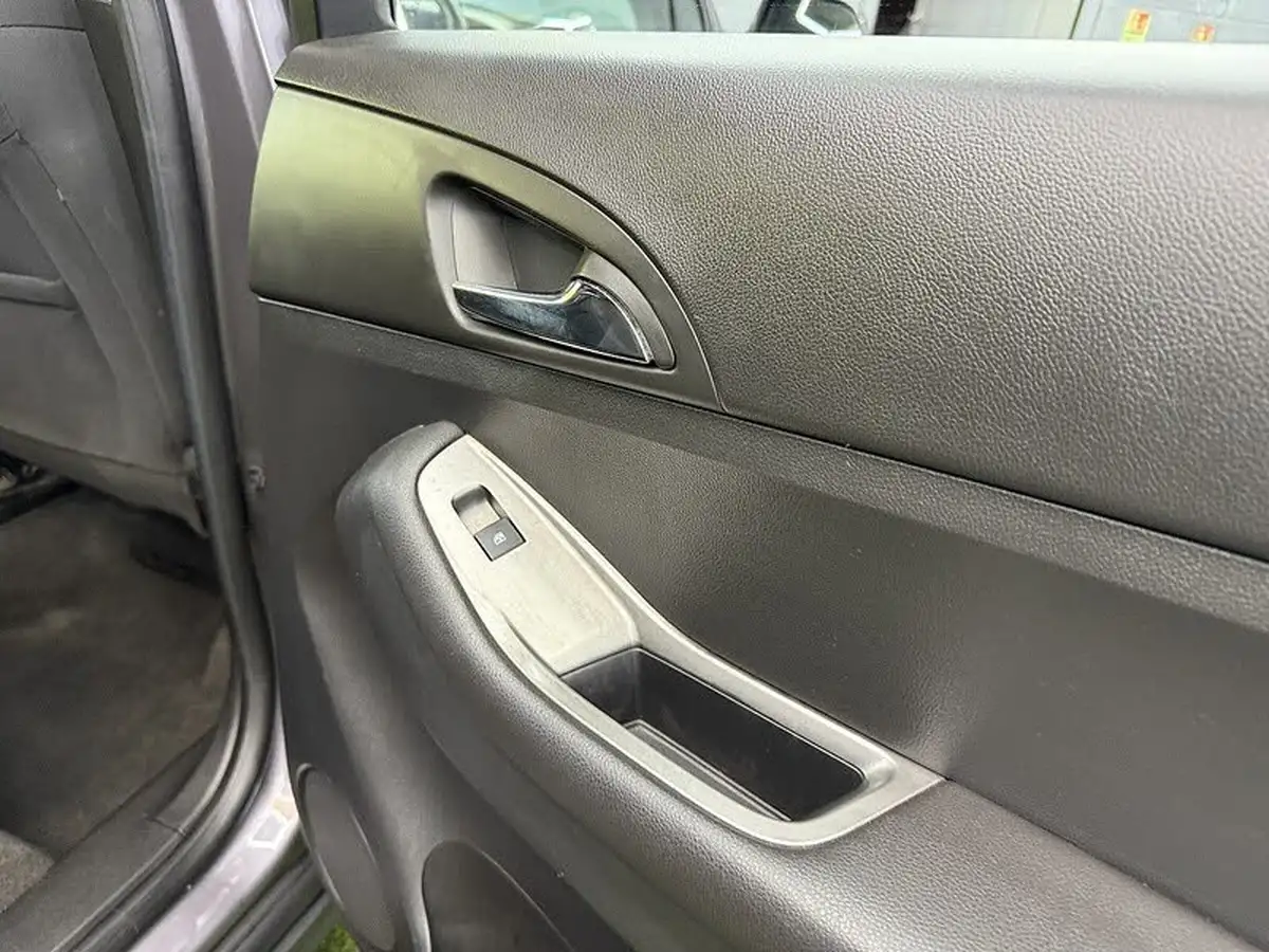2012-chevrolet-orlando-20td-ltz-163ps-auto-big-32