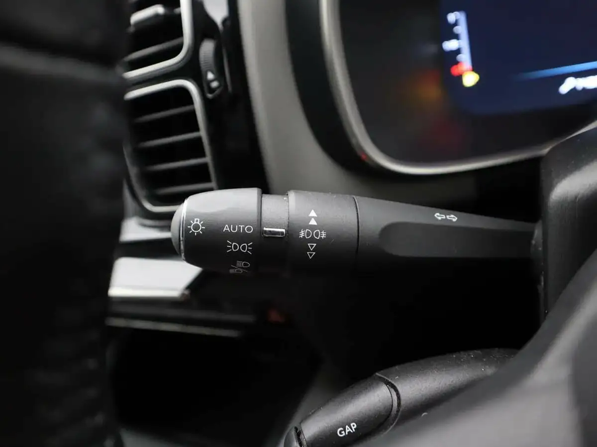 2022-citroen-c5-aircross-15bluehdi-shine-plus-big-32