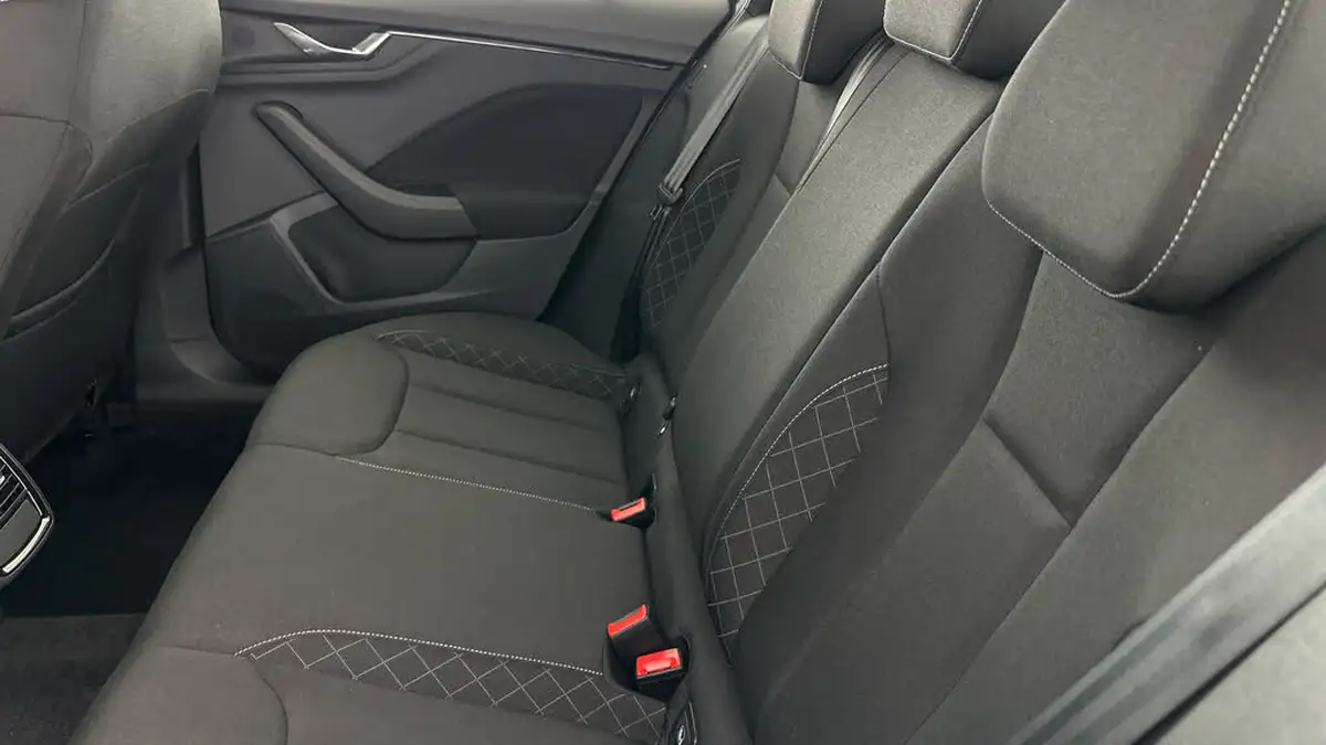 2021-skoda-kamiq-10-tsi-se-109ps-big-19