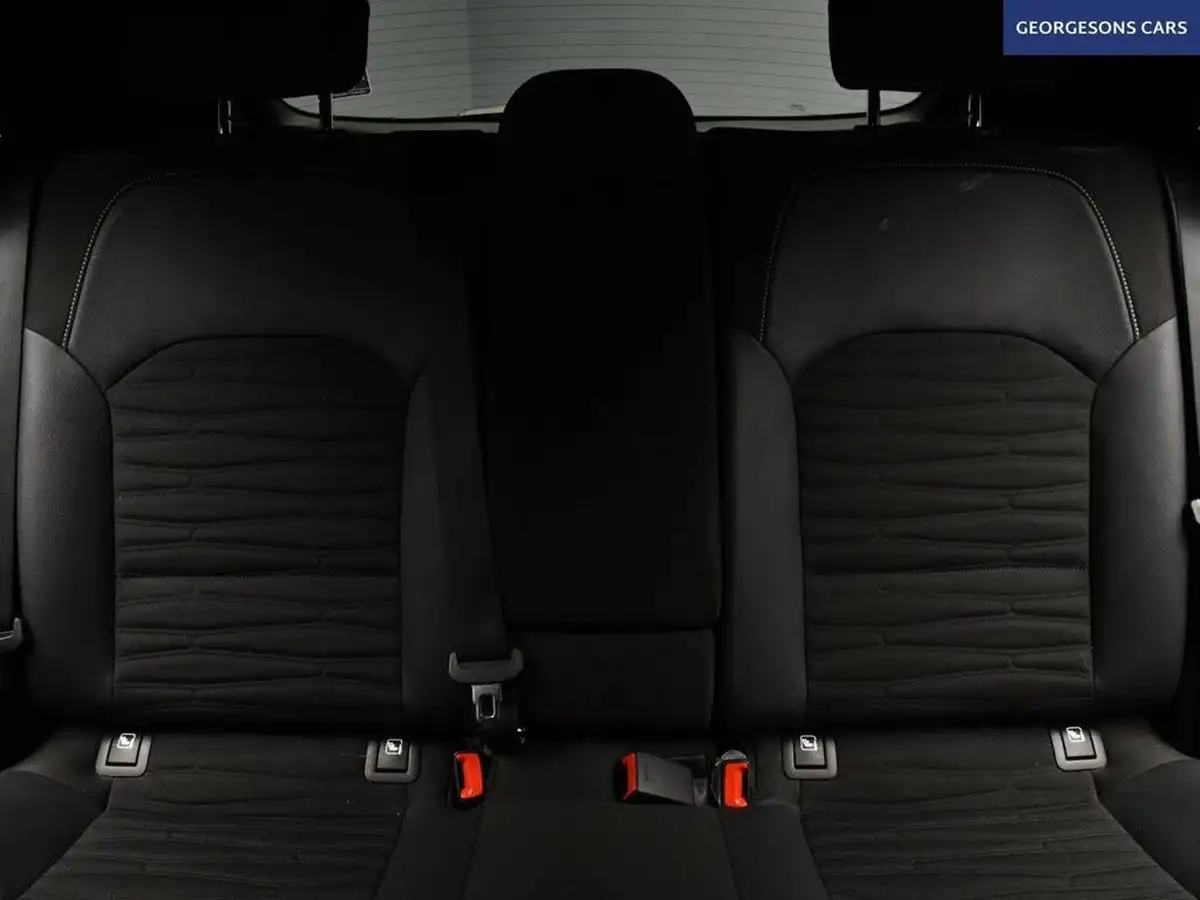 2022-kia-ceed-15-t-gdi-gt-line-big-9