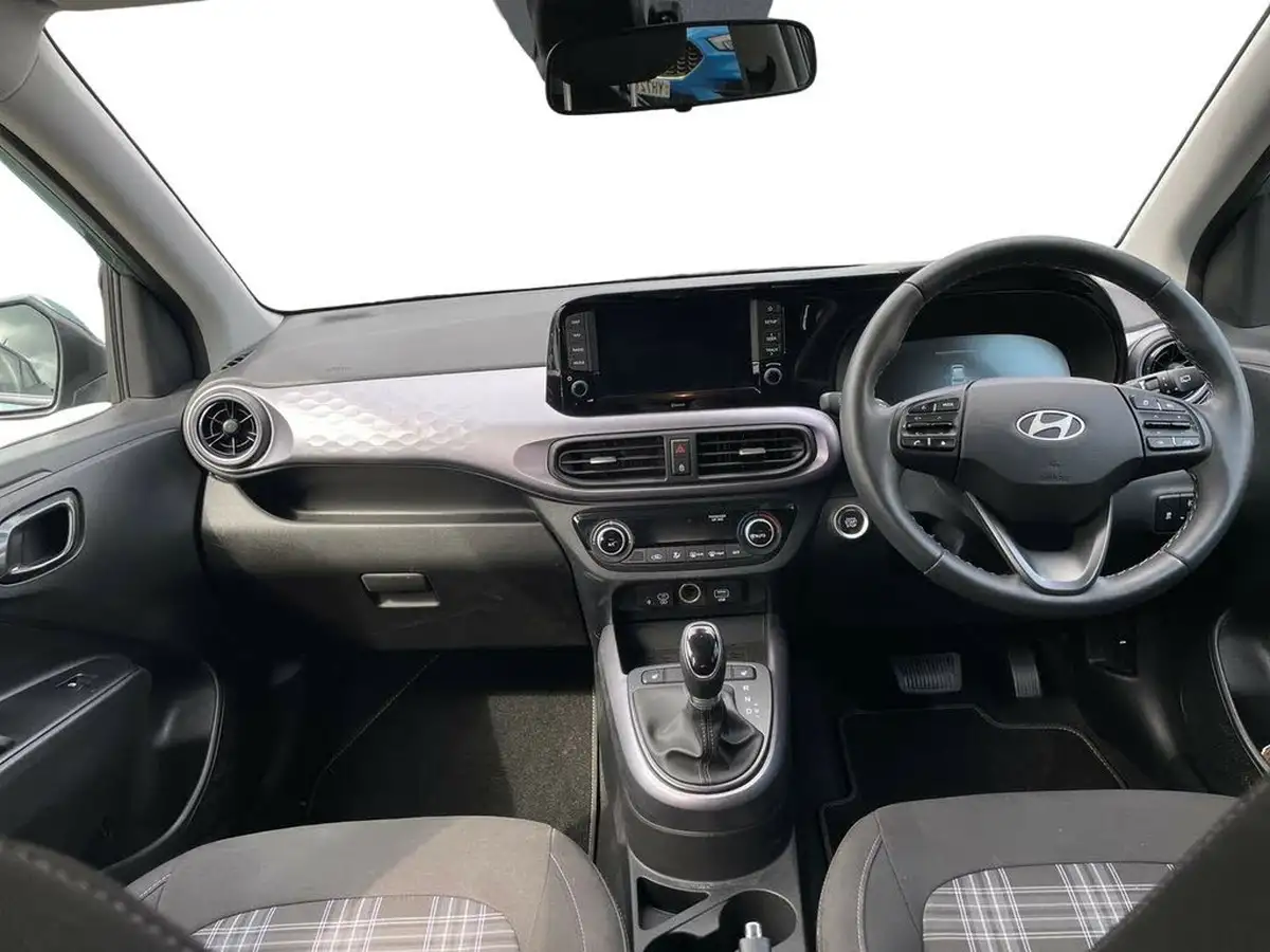 2024-hyundai-i10-12-premium-79ps-auto-big-12