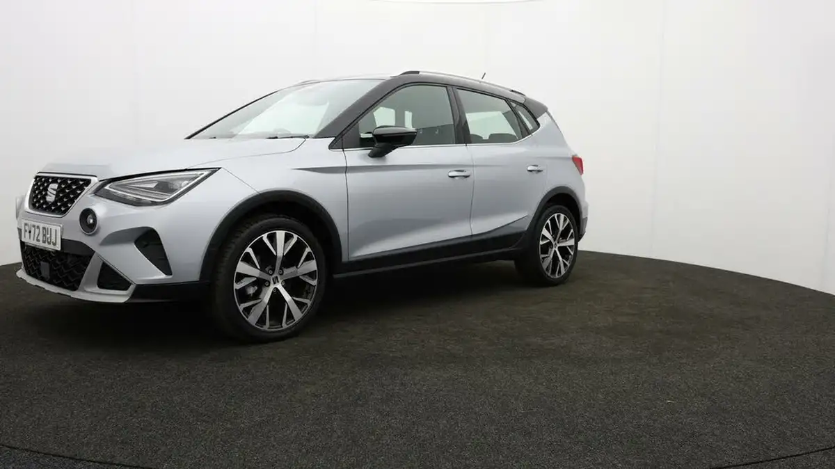 2023-seat-arona-10-tsi-xperience-lux-110ps-big-18