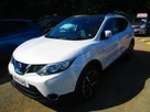 2015-nissan-qashqai-12-tekna-small-1