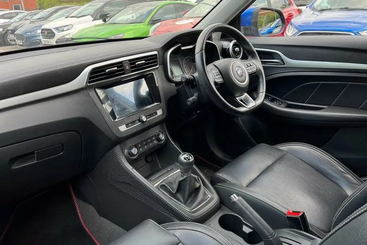 2018-mg-zs-suv-15-vti-tech-exclusive-big-17