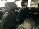 2019-volvo-xc40-20-t4-momentum-awd-small-24