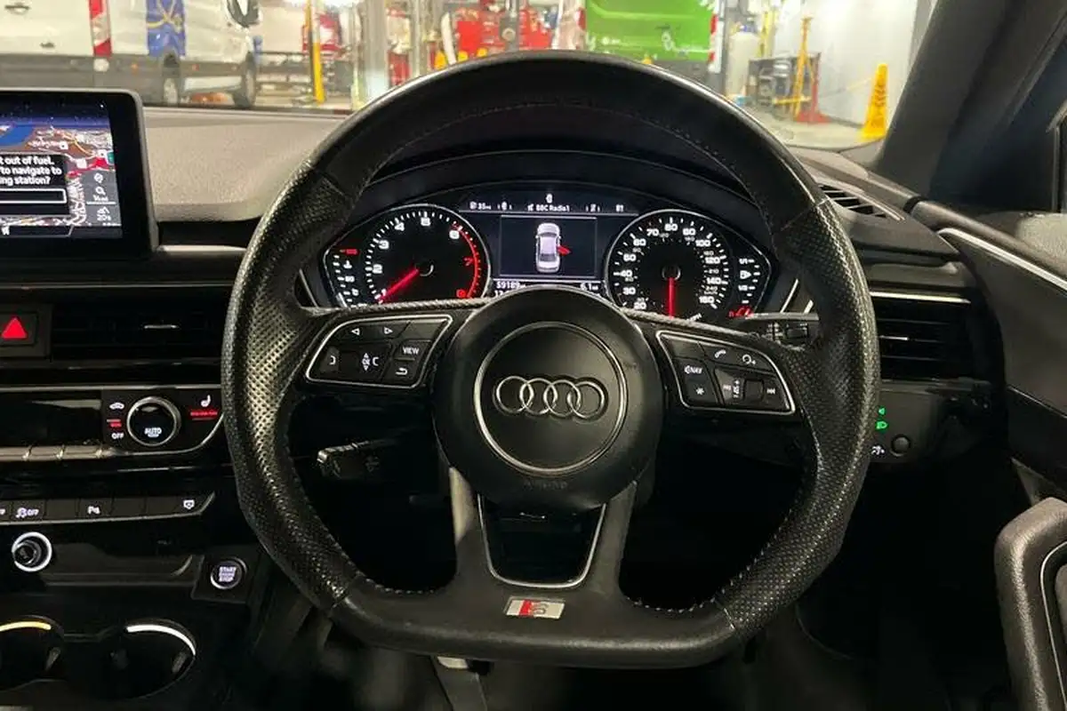 2018-audi-a4-14-tfsi-black-edition-big-11