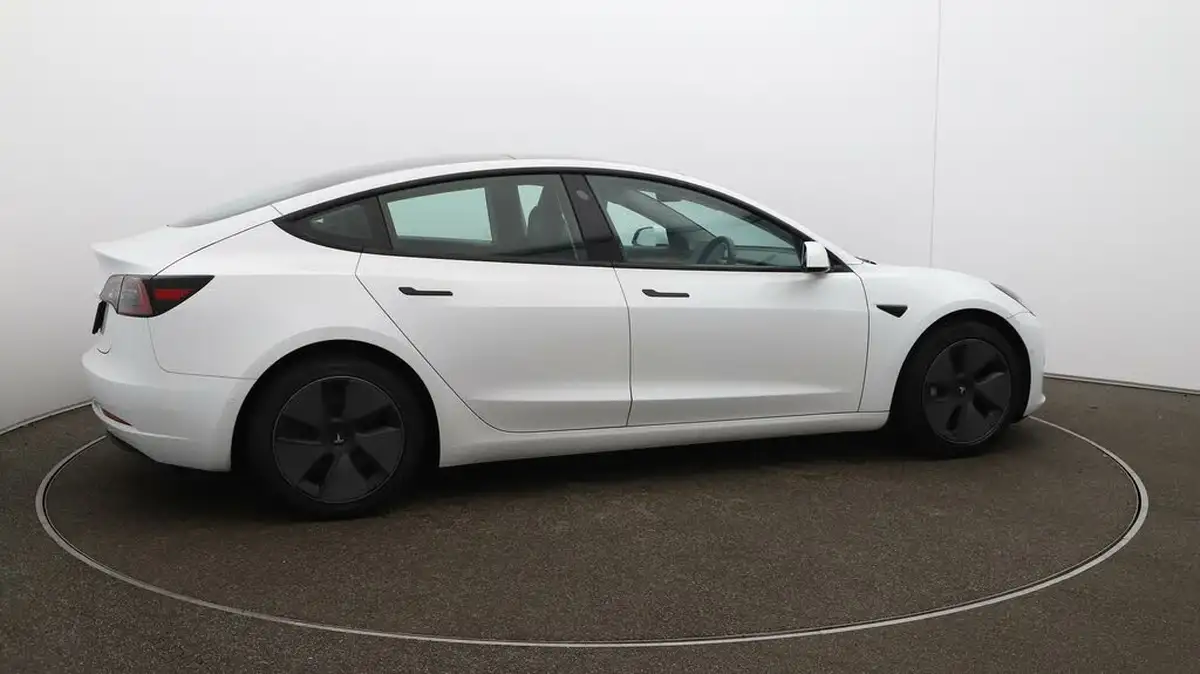 2021-tesla-model-3-e-long-range-4x4-big-49