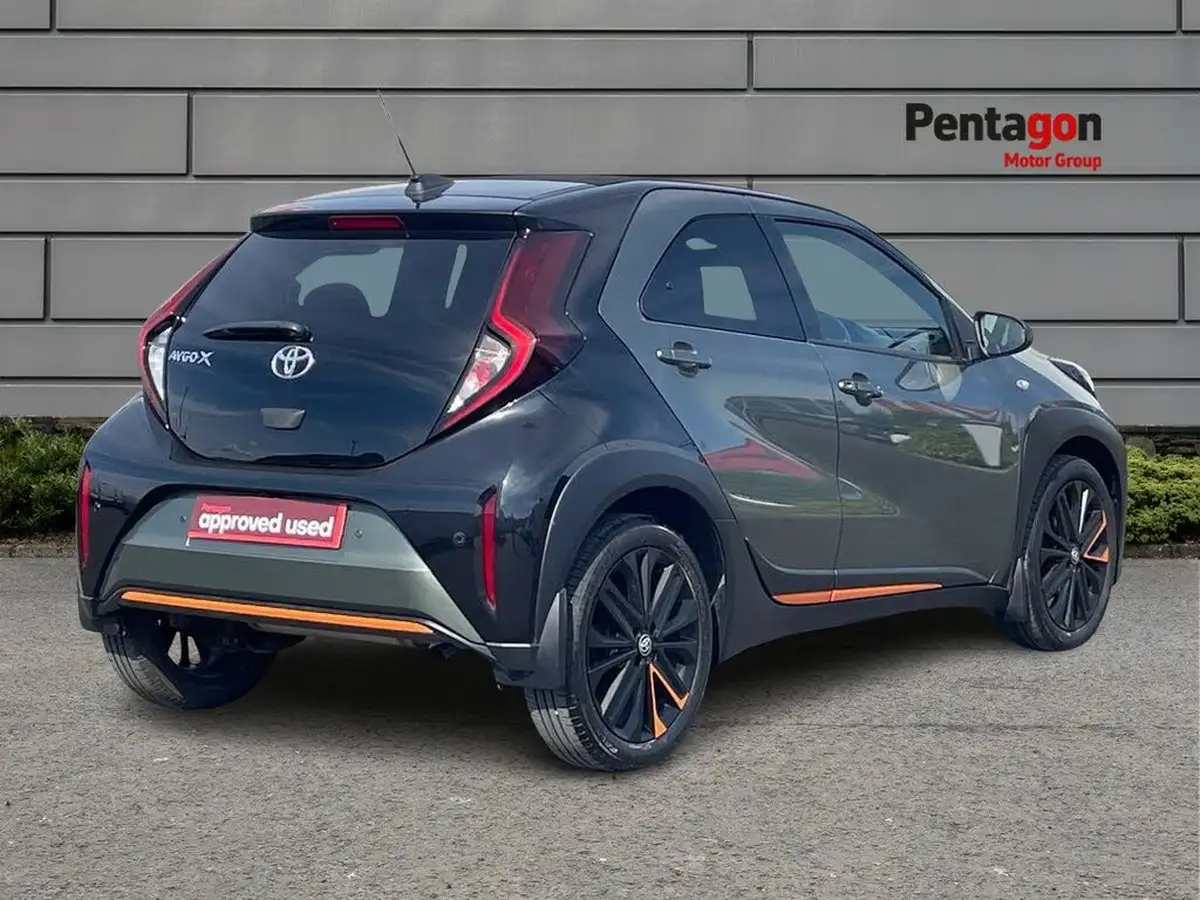 2022-toyota-aygo-x-10-vvt-i-limited-edition-cvt-big-4