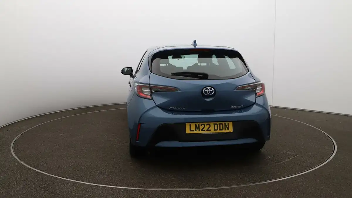 2022-toyota-corolla-18-vvt-i-icon-120bhp-trk-hatchback-5d-big-6