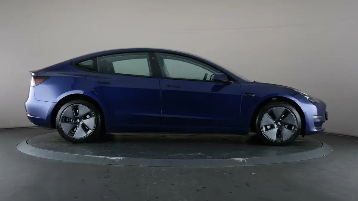 2021-tesla-model-3-e-long-range-awd-big-60