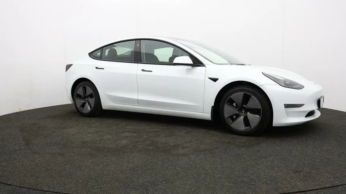 2021-tesla-model-3-e-long-range-4x4-big-45