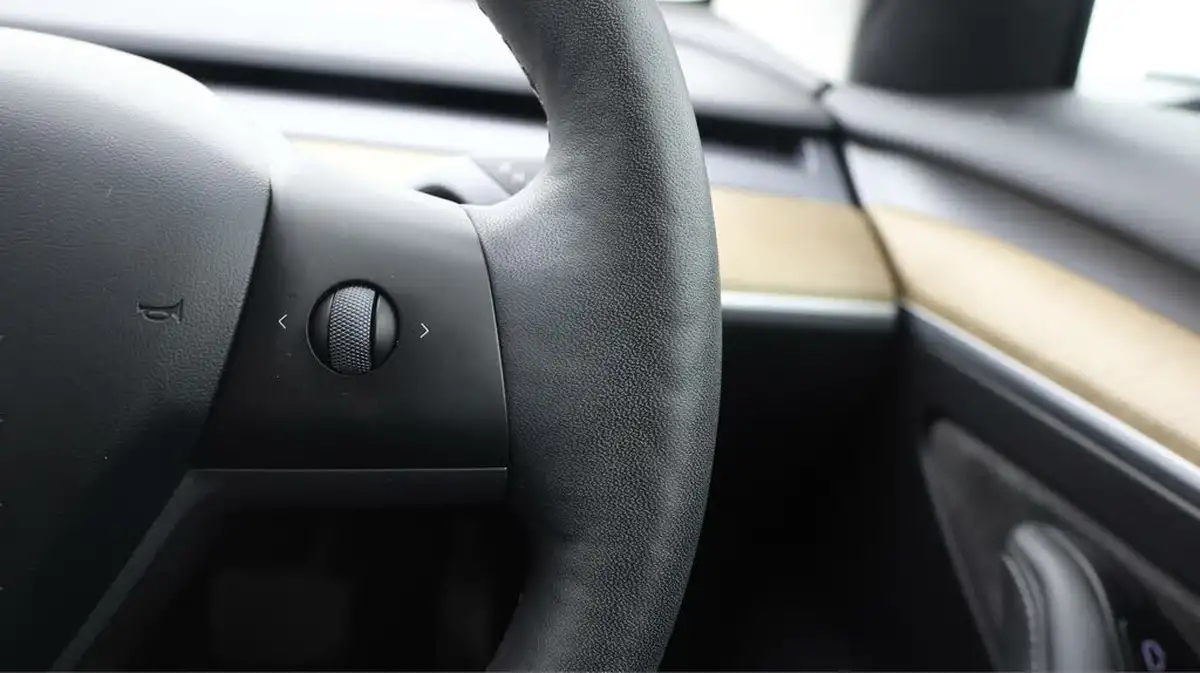 2021-tesla-model-3-e-long-range-4x4-big-21