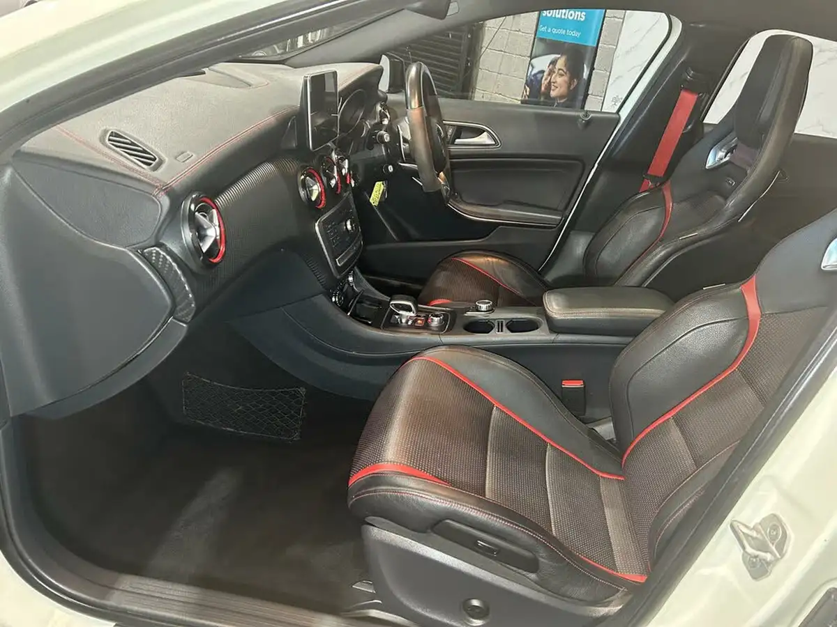 2015-mercedes-benz-a-class-20-a45-amg-381ps-premiumss-speedshift-dct-big-15