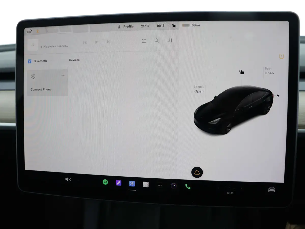 2022-tesla-model-3-e-long-range-big-18